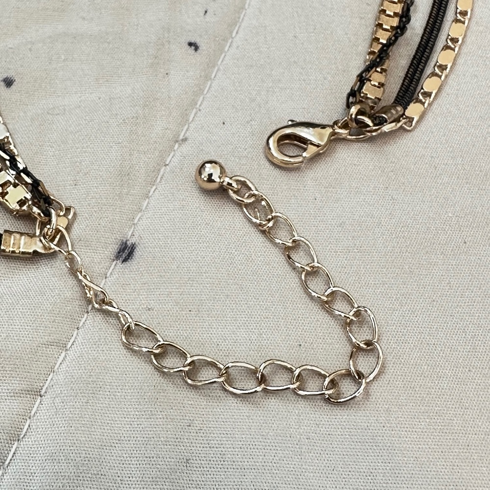 Gold Tone & Black 4 Strand Chain Bracelet/Chocker. EUC - Picture 13 of 14